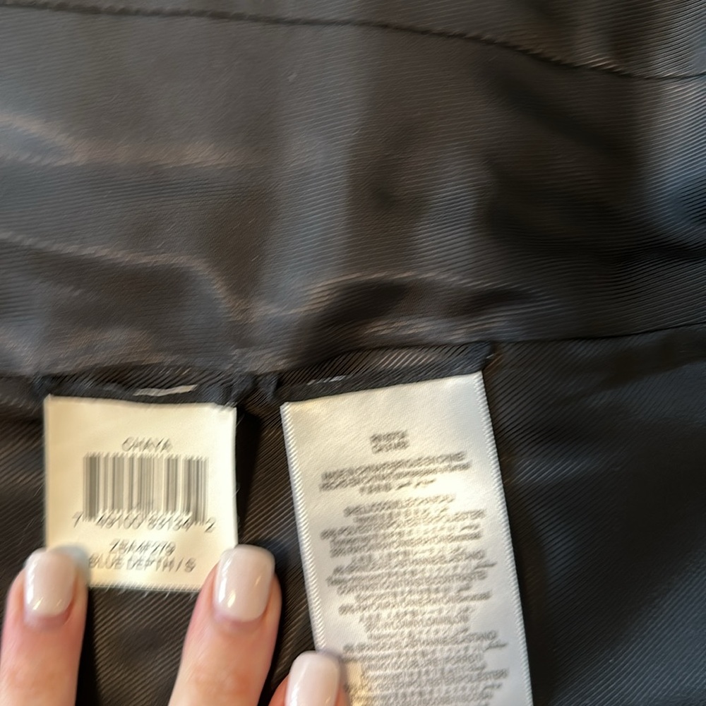Great condition! BCBGMaxAzria Blazer! - Picture 4 of 6